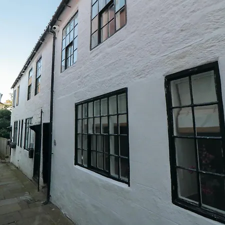 Midships * 惠特比